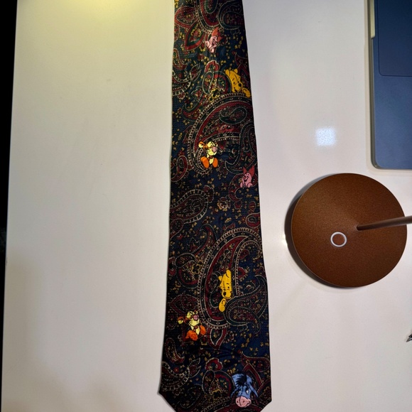 Disney Tie Men's Paisley Winnie The Pooh Piglet Tiger Eeyore Necktie Korea 56" - Picture 2 of 8